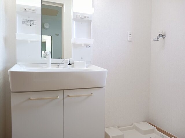 物件内観写真12　(洗面所です)