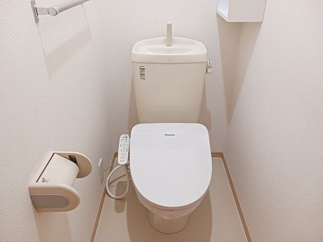 物件内観写真13　(トイレもきれいです)