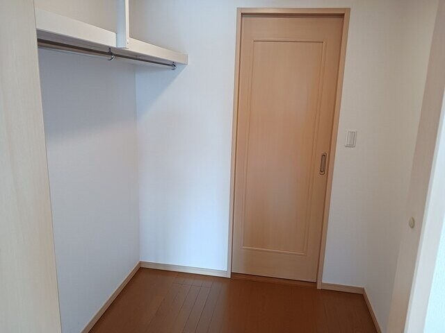 物件内観写真17　(専用の収納スペースです)