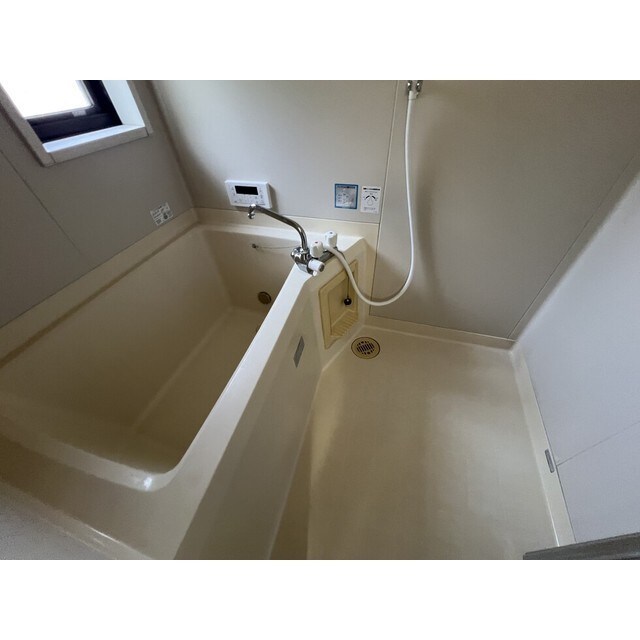 物件内観写真13　(日々の暮らしに欠かせないお風呂です)