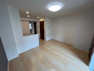 物件内観写真12　(リビング（イメージ）)