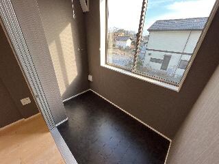 物件内観写真12　(ベランダ（イメージ）)
