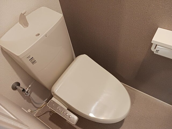 トイレ(清潔感のあるトイレです)