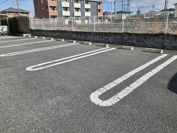 駐車場(駐車スペースもあります)