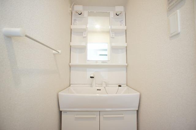 物件内観写真13　(洗面所です)