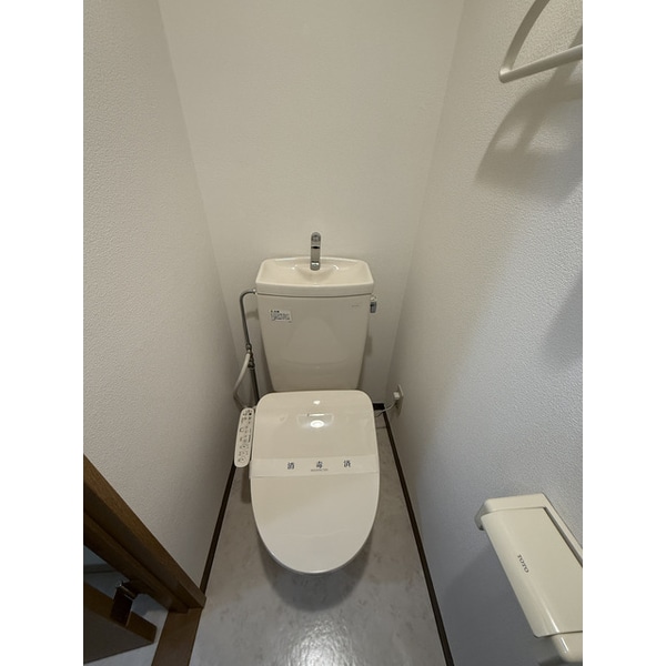 トイレ(清潔感のあるトイレです)