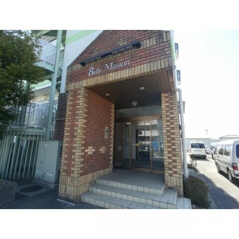 物件外観写真4　(毎日通るエントランスはこのようになっています)