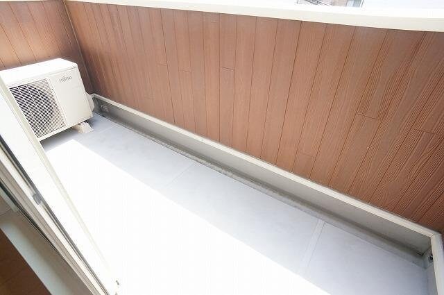 物件内観写真19　(落ち着いた時間を過ごせるバルコニーです)