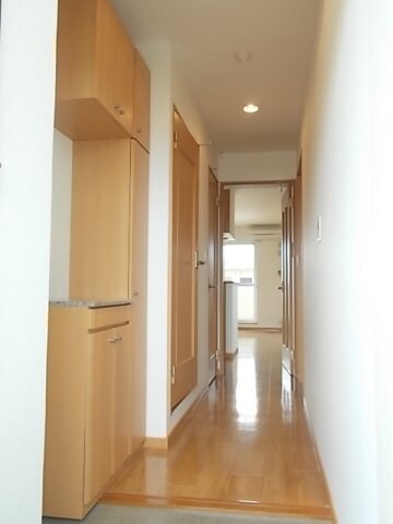 物件内観写真8　(玄関です)