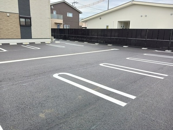 駐車場(駐車場完備です)