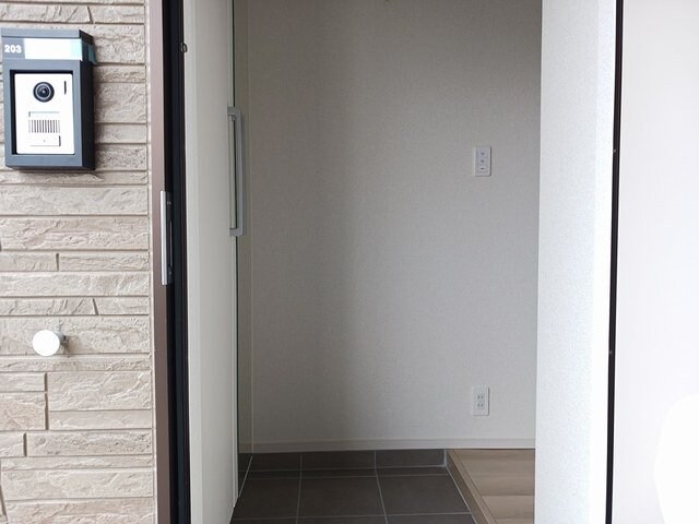 物件内観写真14　(毎日通る玄関はこちらです)