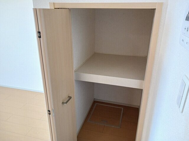 物件内観写真17　(こまごまとしたものを収納できそうですね)
