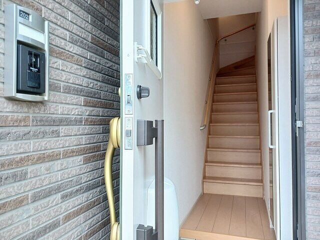 物件内観写真14　(シンプルで使いやすい玄関です)