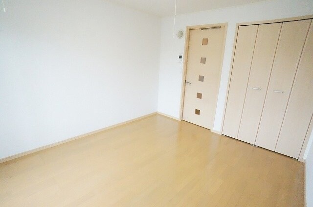 物件内観写真12　(きれいな内装です)