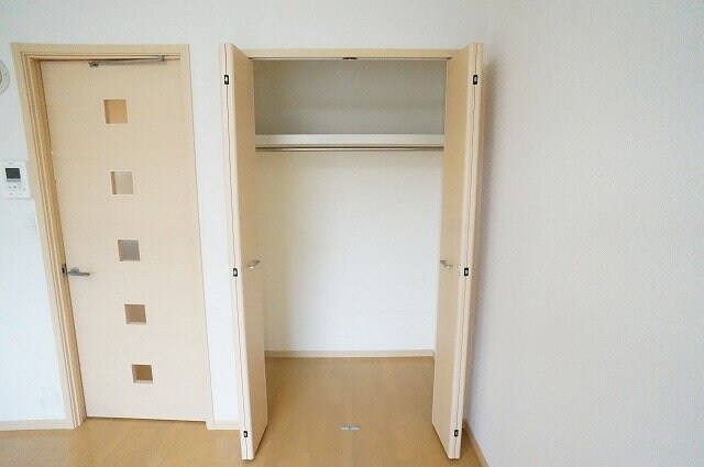 物件内観写真15　(こまごまとしたものを収納できそうですね)