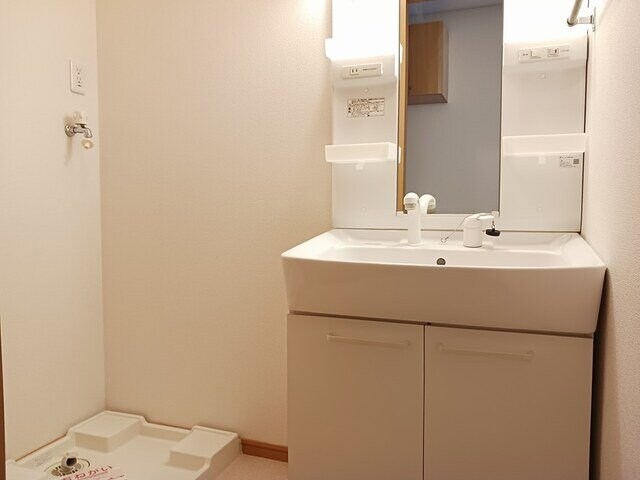 物件内観写真12　(洗面所です)