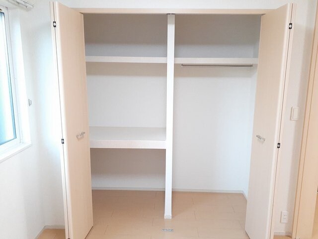 物件内観写真17　(ちょっとした収納スペースも充実しています)