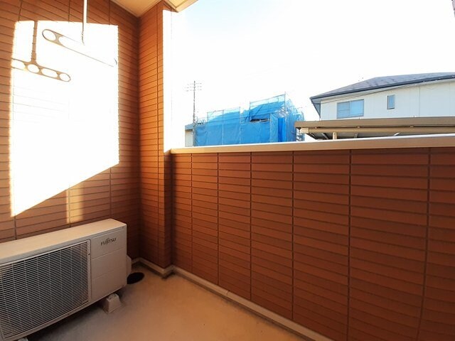 物件内観写真19　(落ち着いた時間を過ごせるバルコニーです)