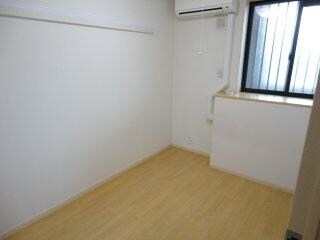 物件内観写真14　(洋室)