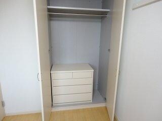 物件内観写真16　(収納)