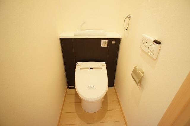 物件内観写真16　(落ち着いたトイレです)