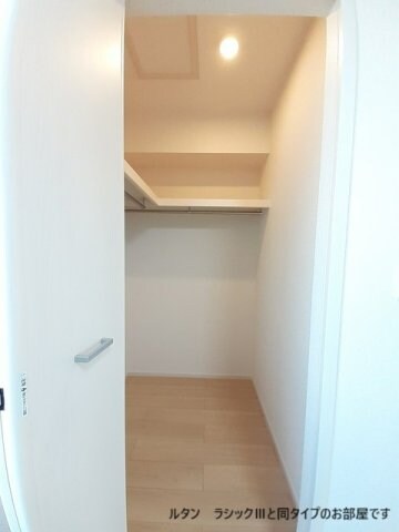 物件内観写真17　(専用の収納スペースです)