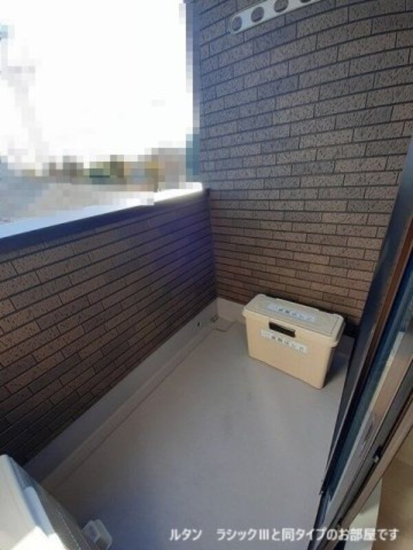 バルコニー(陽当たり良好なバルコニーです)