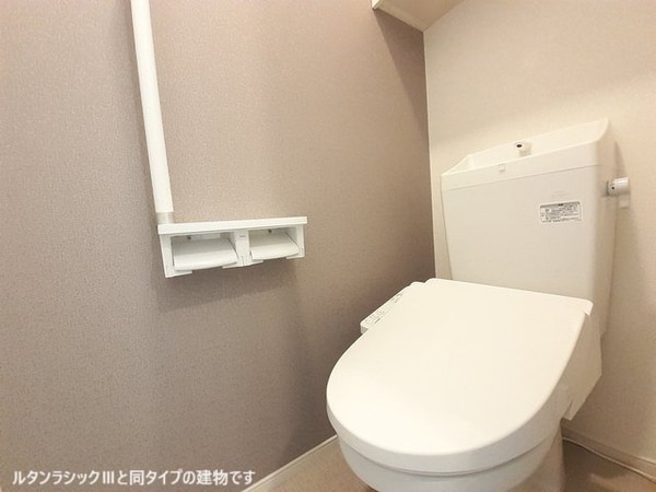 トイレ(清潔感のあるトイレです)
