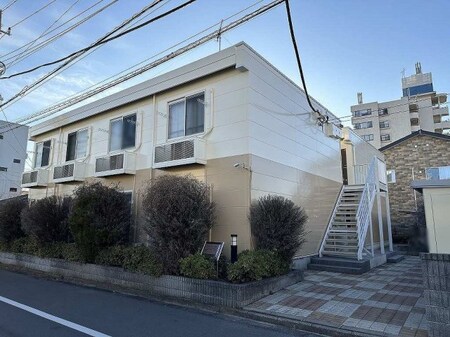 レオパレスノイエブルク外観写真