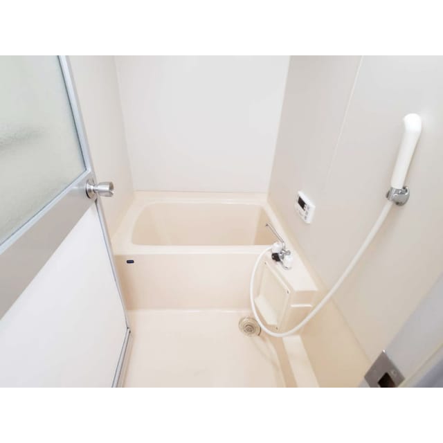 物件内観写真11　(コンパクトで使いやすいお風呂です)