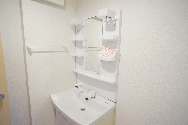 物件内観写真13　(洗面所です)