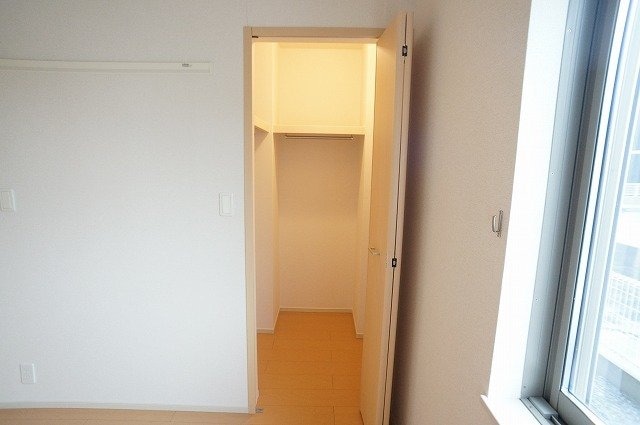 物件内観写真15　(大きなものも収納できそうです)