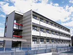レオパレスカルーナ外観写真