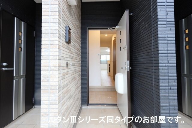 物件内観写真14　(玄関です)