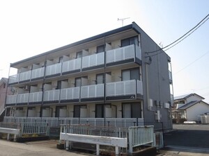 レオパレスル　レーブ外観写真