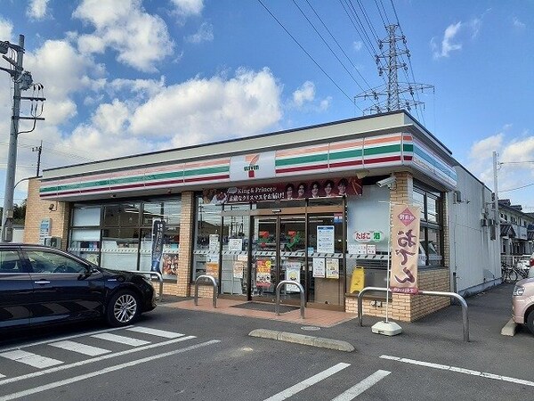周辺環境(セブンイレブン鶴田三の沢店まで650m)