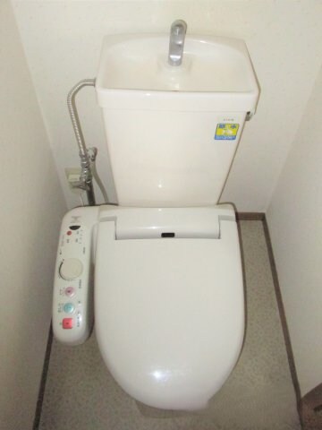 物件内観写真8　(トイレも気になるポイント)