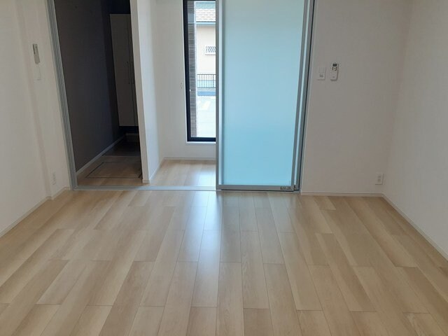 物件内観写真9　(居間です)