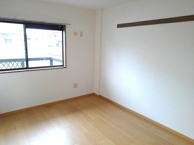 物件内観写真12　(きれいな内装です)