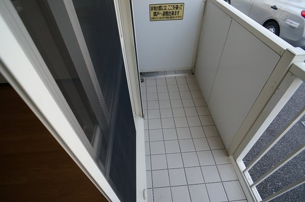 バルコニー(広々としたバルコニーです)