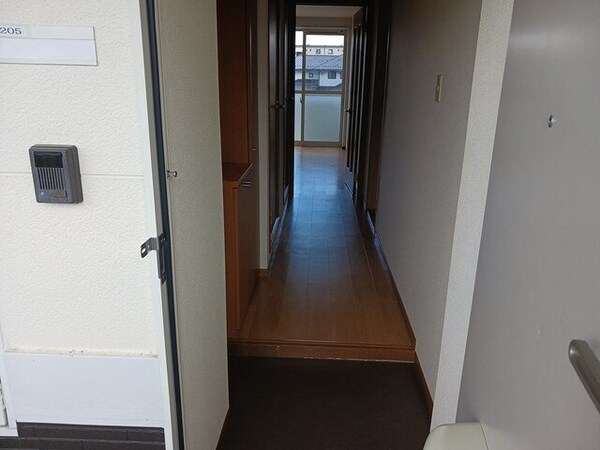 玄関(きれいな玄関です)