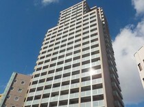 南海本線 難波駅 23階建 築17年の外観写真