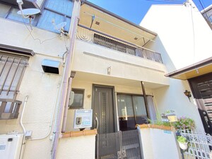 大屋町テラスハウス外観写真