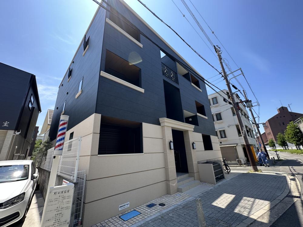 ゼニス北城内