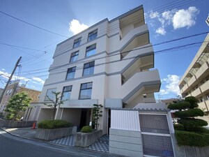 ハイネスコート外観写真