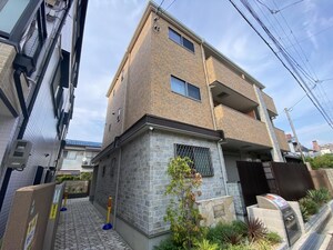 プレシャス小松2外観写真