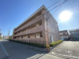アドラブール外観写真