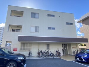 モンセラート外観写真