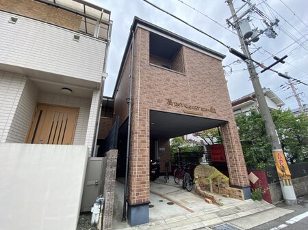 ロイコートサム外観写真