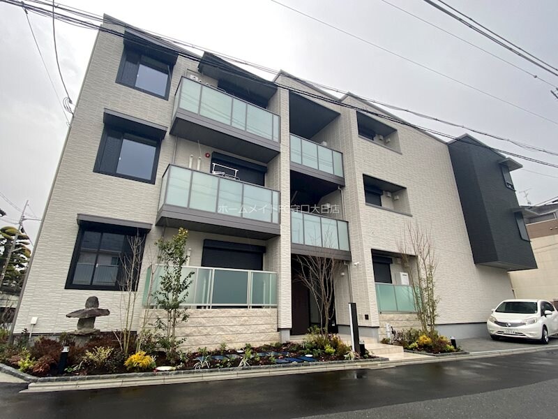 シャーメゾン　カトリエーム　シマの物件外観写真